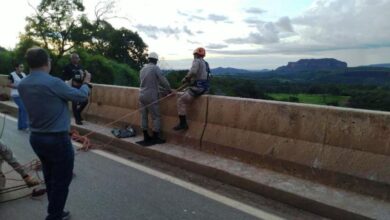 Foto de Corpo que pode ser de caminhoneiro desaparecido é localizado debaixo de ponte, em rodovia no sul de MT