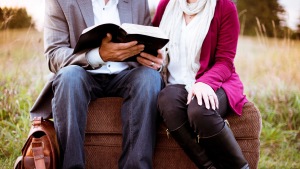 COUPLE BIBLE