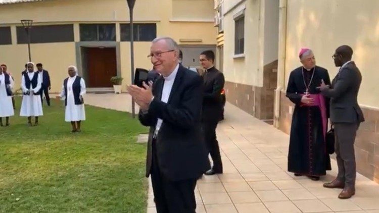 Parolin na Nunciatura em Luanda