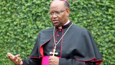 Foto de Quénia – Bispo de Nyeri contra aumento de impostos