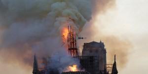 Notre Dame estava a poucos minutos do colapso quando os bombeiros arriscaram tudo para salvá-la