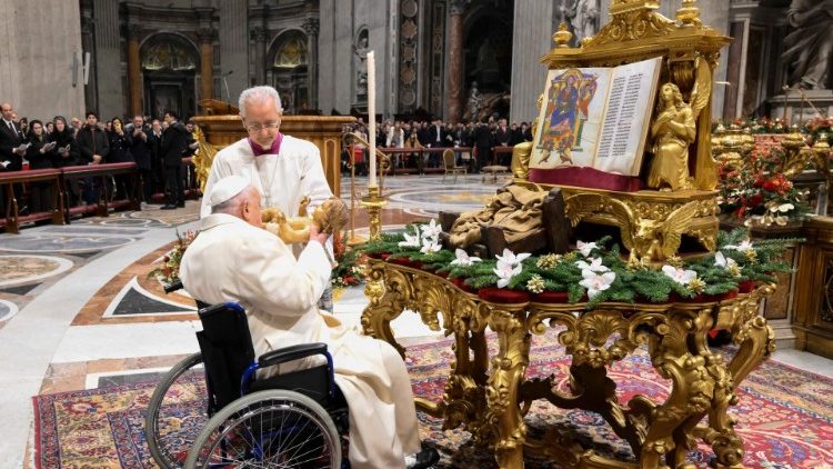 Papa ao final da cerimônia